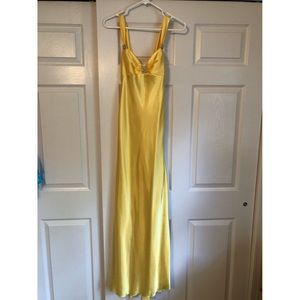 Jessica McClintock yellow prom dress.
